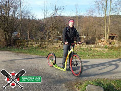 koloběžky a cyklostezka Greenway Jizera