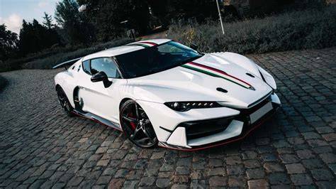 karbonová karosérie a lehká konstrukce Italdesign Zerouno