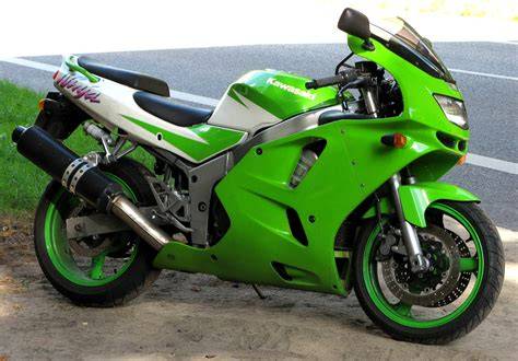 kawasaki zx6r plasty nabidka 1995-2006