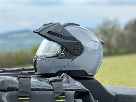 Schuberth E2 adventure výklopná přilba