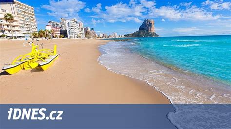 silnice podél pobřeží Costa Blanca