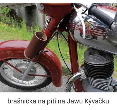 fotografie výměny oleje a startéru Jawa 50