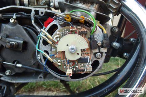 Elektronické zapalování modelářského benzinového motoru