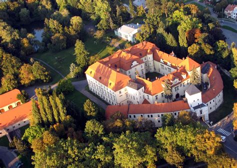 Centrum a zámek Bystřice pod Hostýnem