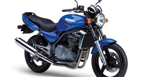 infografika o Kawasaki ER-5 (technické údaje)