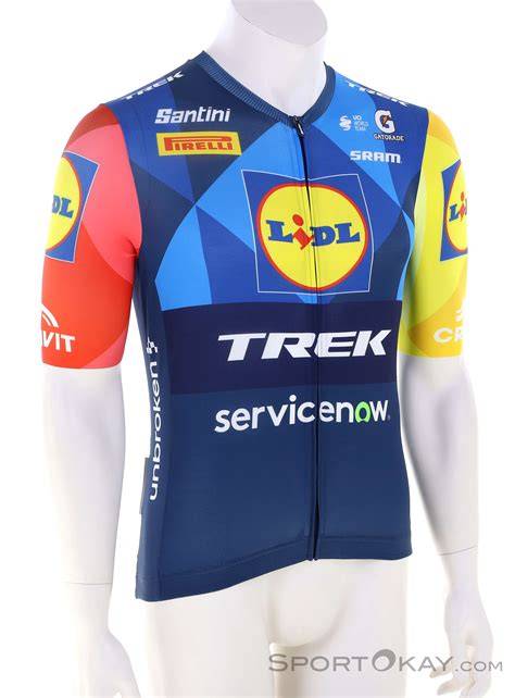 Fotografie týmu Lidl-Trek a cyklistické trička
