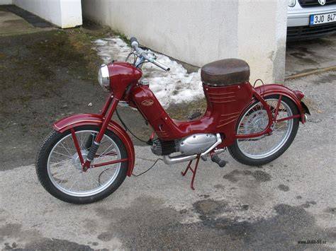 schematické zobrazení Jawa 50 Pionýr typ 550 a 555
