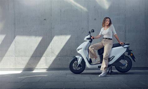 doporucena vybava na jizdu na elektricke motorce