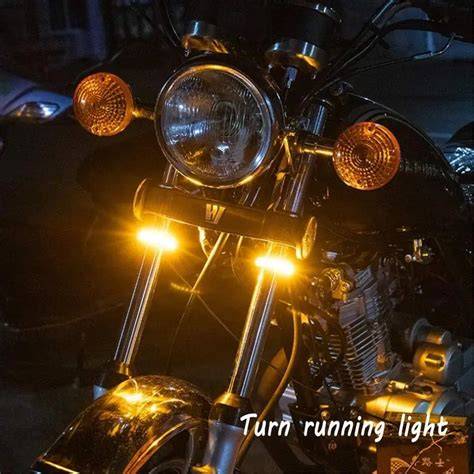 LED denní svícení na motocyklu Jawa