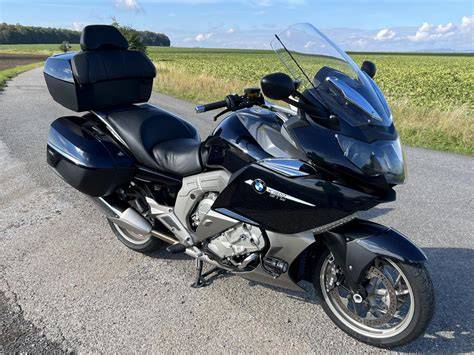 silniční motorka PNG s průhledným pozadím