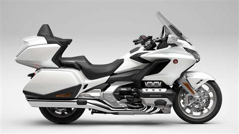 Honda Gold Wing GL1800 na silnici