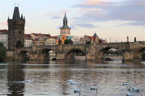 Karlův most a cyklistická objízdná trasa