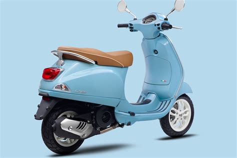 Vespa LX 50 modrá městský skútr