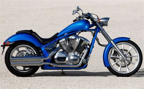 Honda Fury 1300 boční profil