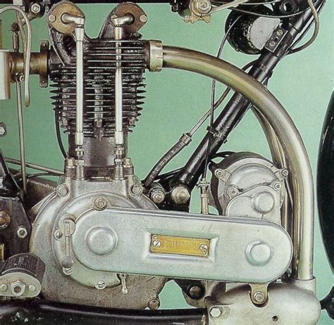 Triumph Riccy čtyřventilový motor