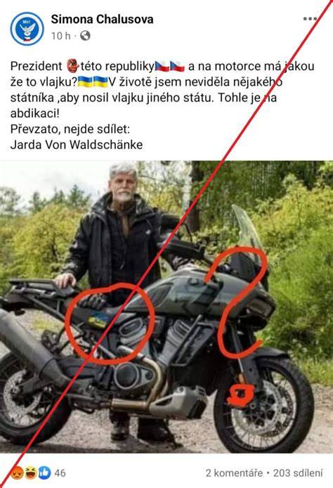 Lisbeth Salanderová na motorce