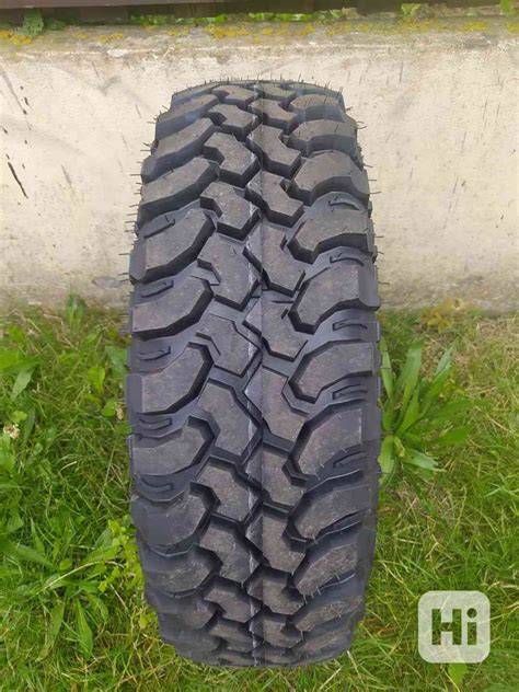 Desetipalcové offroad pneumatiky elektrokoloběžky