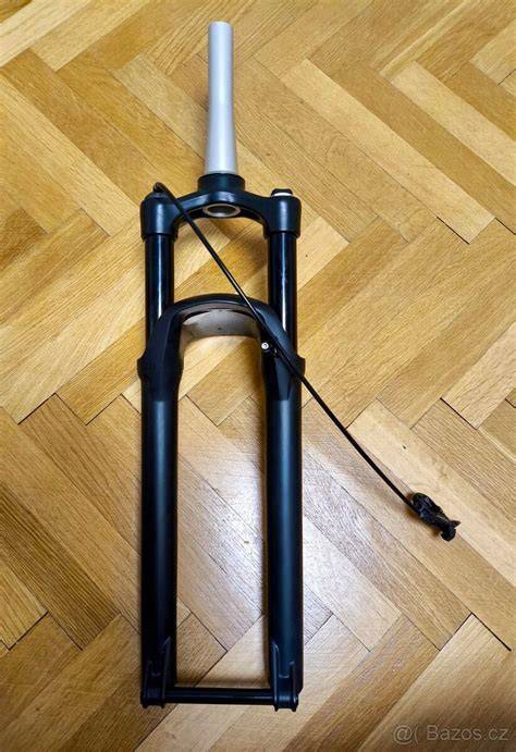 Vzduchová vidlice RockShox na MTB
