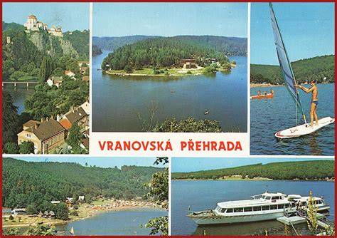 Vranovská přehrada pláž a lodě