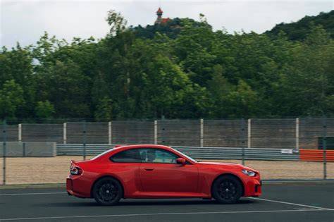 BMW demo a okruh - bezpečné testování na okruhu