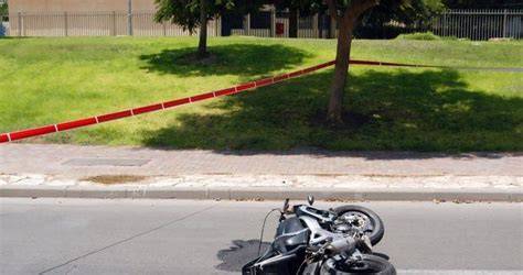 Kontrola trakce motocyklu v zatáčce