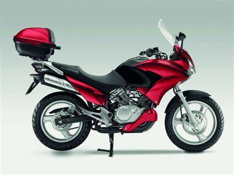 Honda Varadero 125 cestovní motorka
