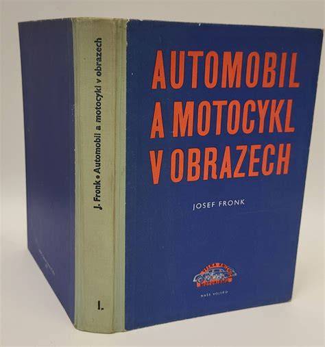 motocykl a automobil při sprintu