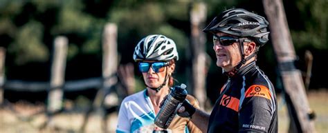 Stavba cyklistické přilby EPS skořepina