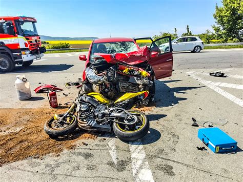 Tragická nehoda motorkáře u Kocbeře