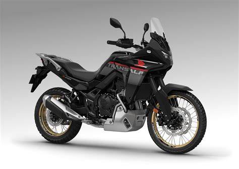Honda Transalp na silnici a v terénu