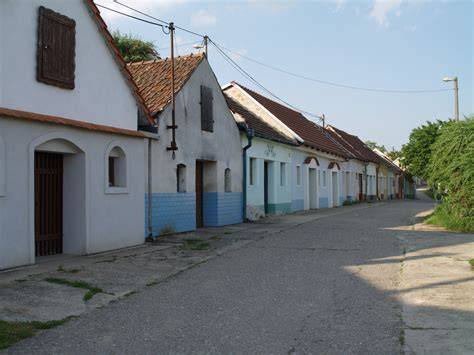 Sklepní ulička Kallergassen ve Wienviertelu