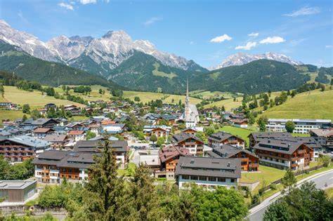 Maria Alm cyklostezka s horami Hochkönig