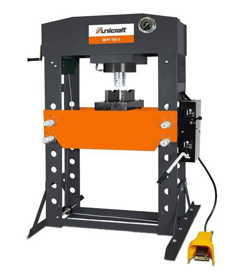 hydraulický lis pro rozlisování klikovky Jawa