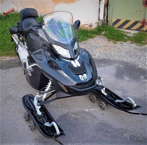 pracovní sněžný skútr Rotax 500