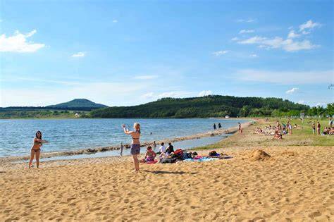 Písečná pláž Berzdorfer See