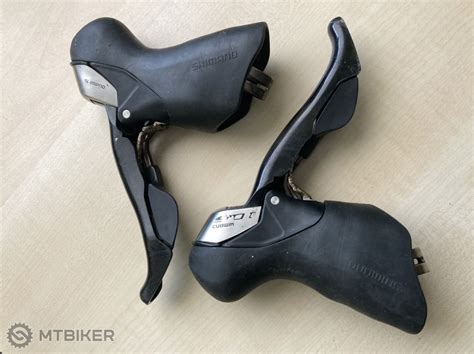 řadicí páky Shimano 105 různé generace