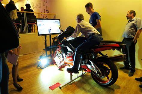 Simulátor naklopení motorky MotoGP