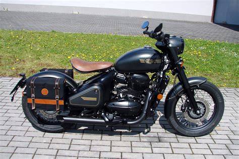Hliníkové díly motocyklu Jawa Pérák