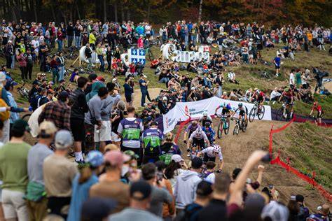 infografika světového poháru MTB a české body v kalendáři