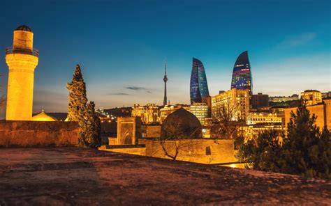 Baku a kontrast moderního města