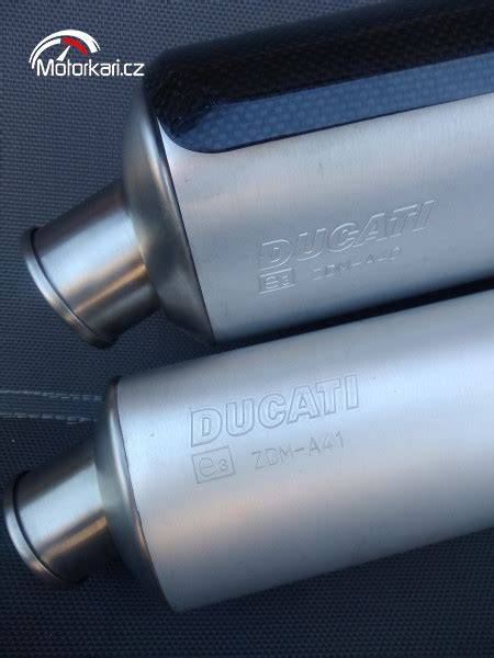 Zvuk motoru a výfuků Ducati S4R