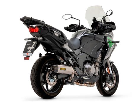 Motocykl s laděným výfukem Sharon