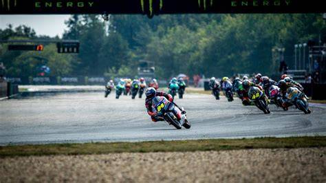 zobrazení boje o titul v MotoGP na Brně