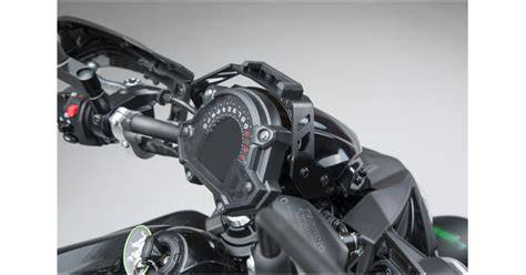 držák GPS Kawasaki Z650 kokpit