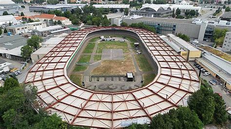 Betonový velodrom v Brně