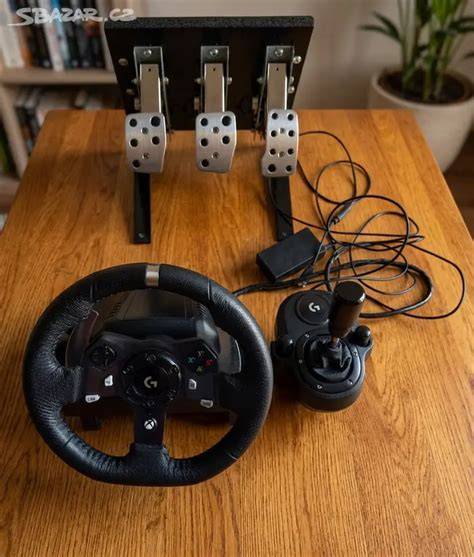 Logitech G920 volant pedály řadicí páka