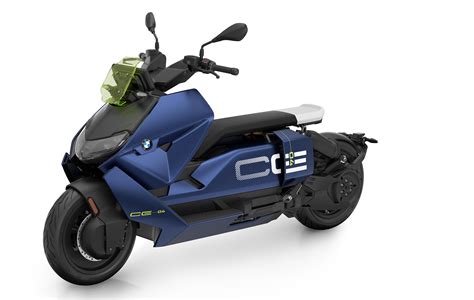 BMW CE 04 nabíjení baterie zásuvka