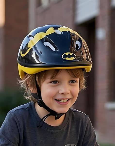 Dětská přilba Batman černožlutá