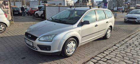 Ford Focus II kombi s příčníky