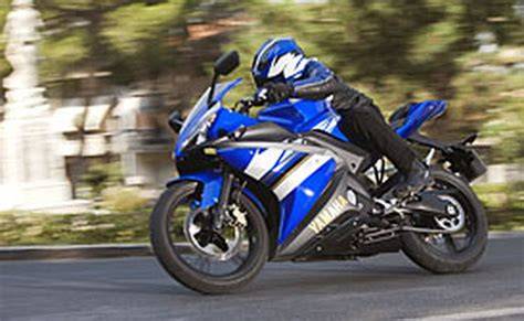 Malá sportovní motorka pro mladé závodníky